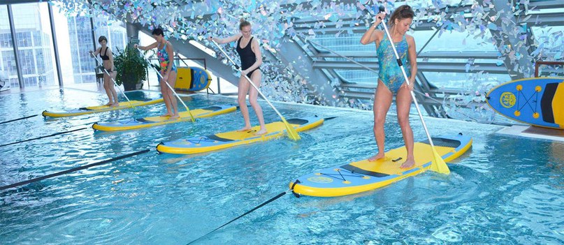 Stand up Paddle in Pool
